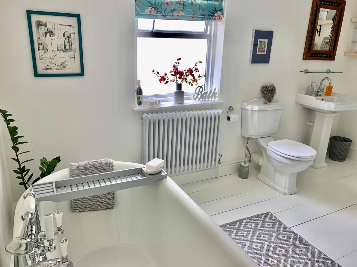 Lovely 3 Bed House In The Heart Of Cheltenham Kültér fotó