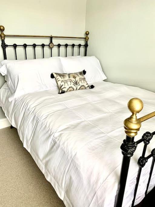 Lovely 3 Bed House In The Heart Of Cheltenham Kültér fotó