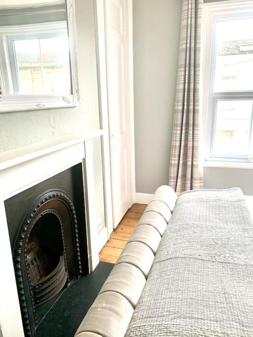 Lovely 3 Bed House In The Heart Of Cheltenham Kültér fotó