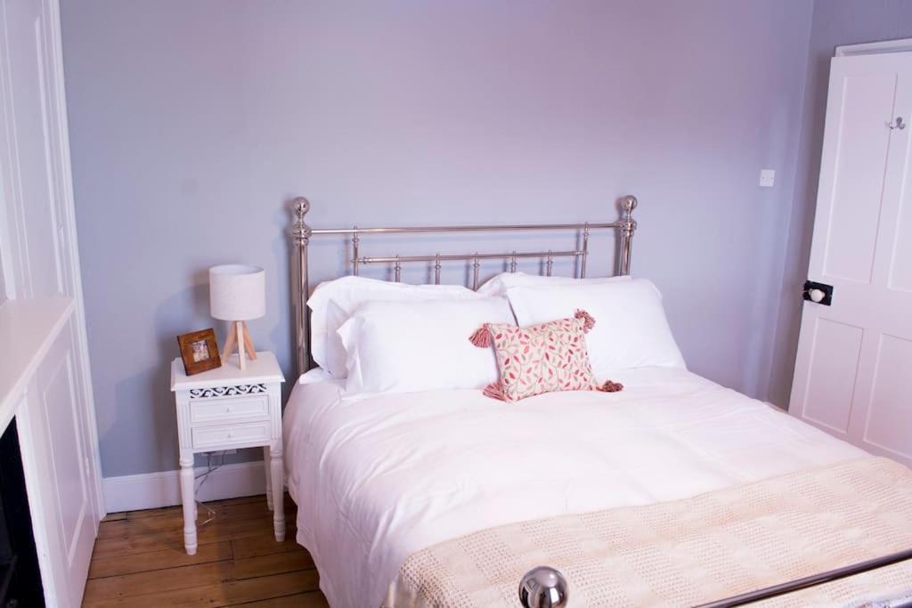 Lovely 3 Bed House In The Heart Of Cheltenham Kültér fotó