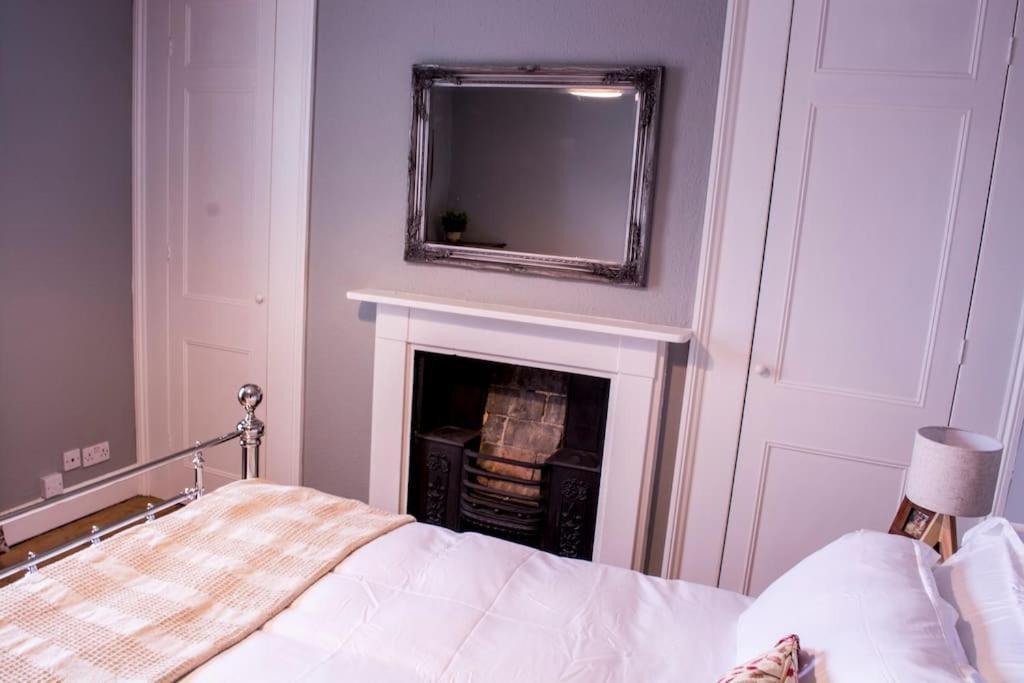 Lovely 3 Bed House In The Heart Of Cheltenham Kültér fotó