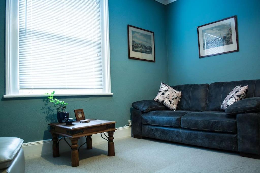 Lovely 3 Bed House In The Heart Of Cheltenham Kültér fotó